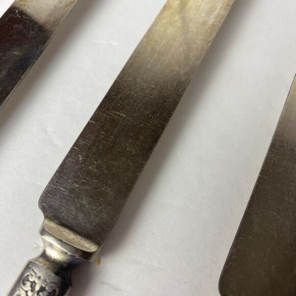 Antique WM Rogers & Son AA Lot of 6 Knives Warranted 12 - Picture 4 of 6